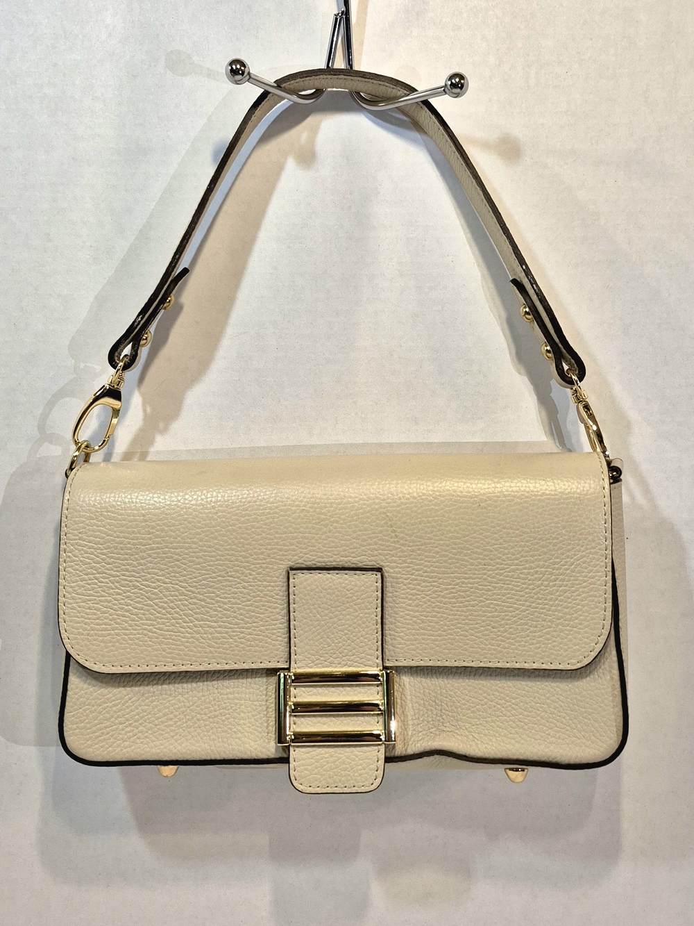 Divina Firenze Ivory Pebbled Leather Shoulder Bag Gold Hardware Italy Purse